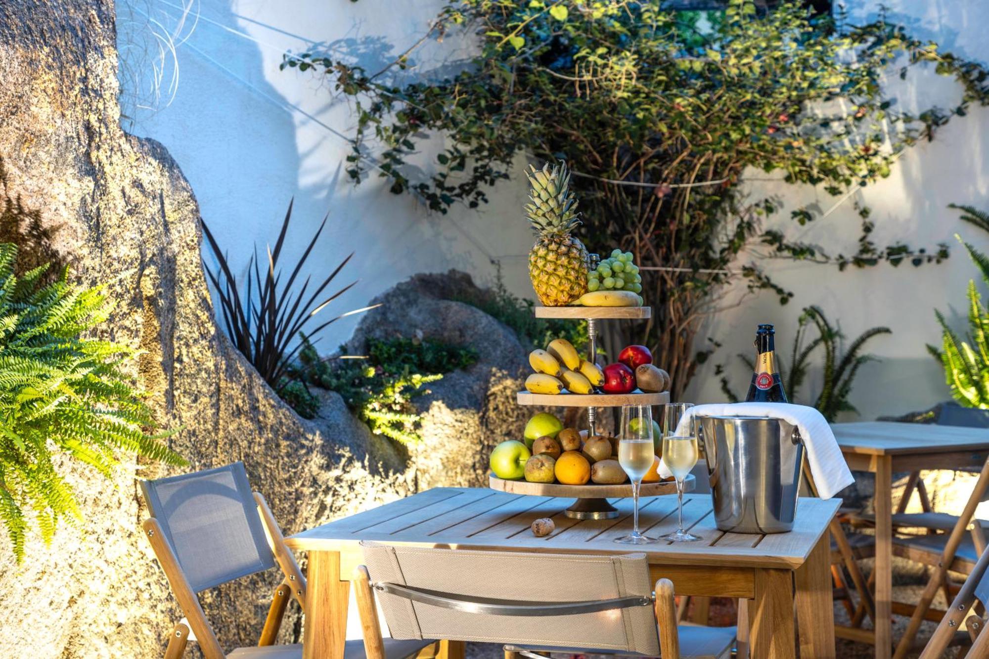 Bed and Breakfast Boutique Marconi Quartu SantʼElena Exterior foto